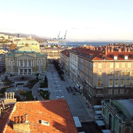 Fast Friend - Cozy Apartment In The Center With Private Garage Rijeka Exterior photo