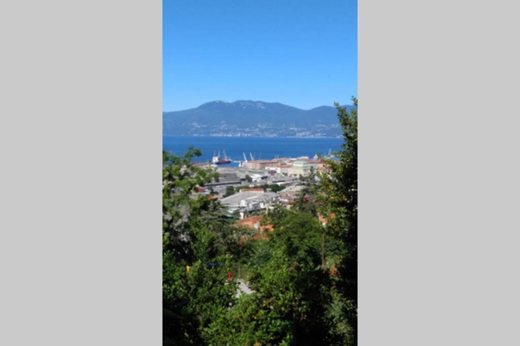 Fast Friend - Cozy Apartment In The Center With Private Garage Rijeka Exterior photo